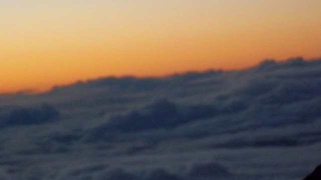 haleakal,_or_the_east_maui_volcano_summit_building_2