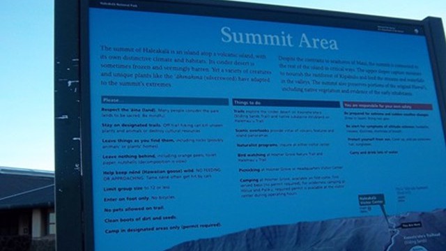 haleakal,_or_the_east_maui_volcano_summit_building_4